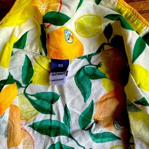 Old Navy Lemon Printed Pajama Set